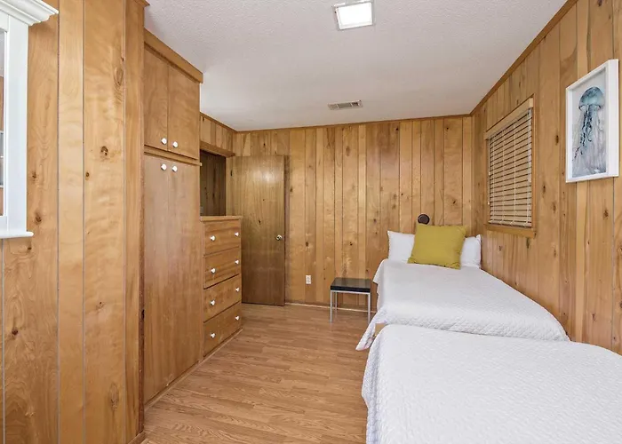 Breezy Holiday home