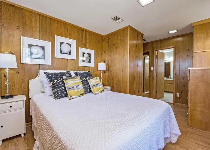 Holiday home Breezy *