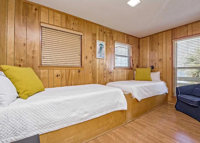 Holiday home Breezy *